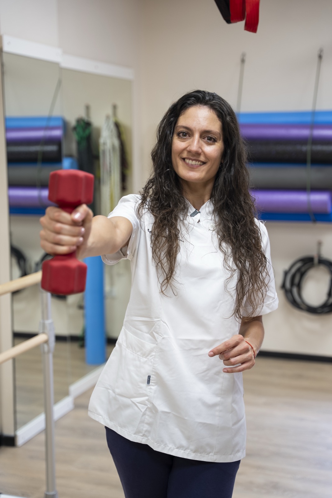Sara Martino nel suo studio di fisioterapia a Montecatini Terme